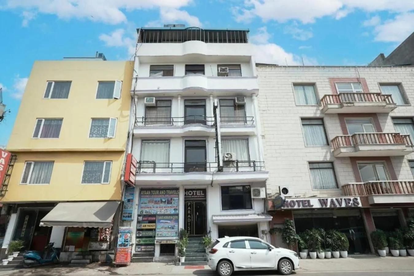 Hotel Paradise International By Jmd Group Near Delhi Igi Airport New Delhi